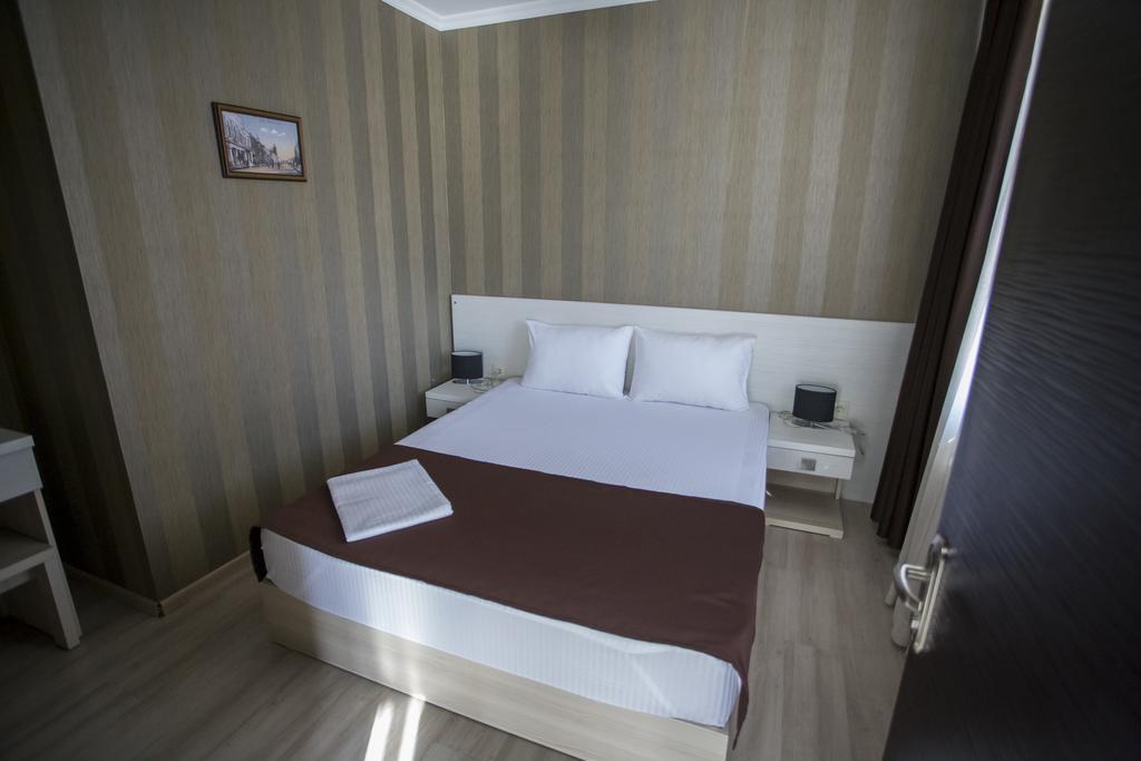 Batus Hotel Batumi Exterior foto
